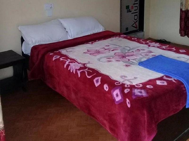 Gautam Garden Guest House Покхара Екстер'єр фото